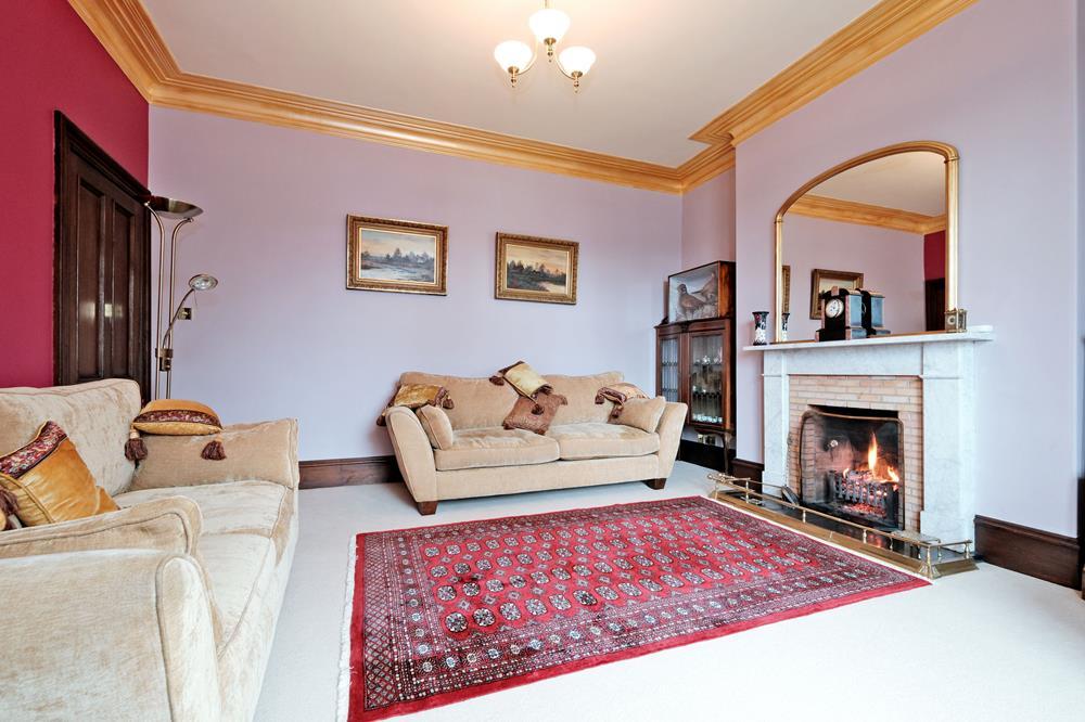 Lounge 3