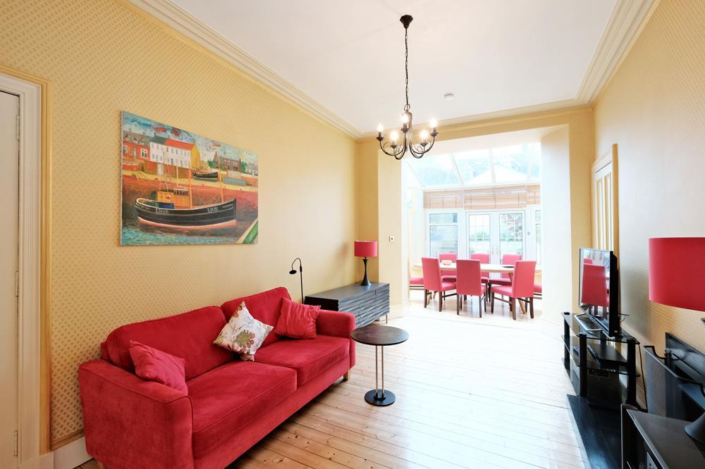 Family room 2