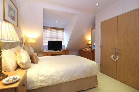 2 bedroom apartment for sale, River Road, Taplow, Maidenhead SL6