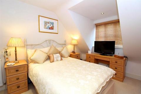 2 bedroom apartment for sale, River Road, Taplow, Maidenhead SL6