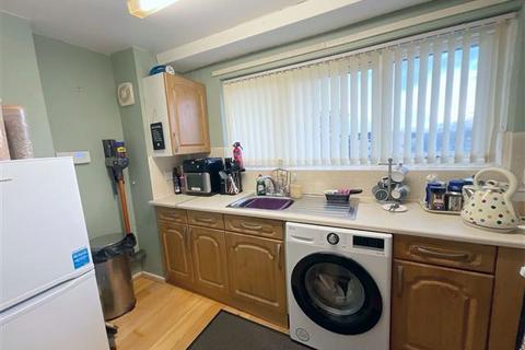 2 bedroom flat for sale, Skelton Lane, Woodhouse, Sheffield, S13 7JT