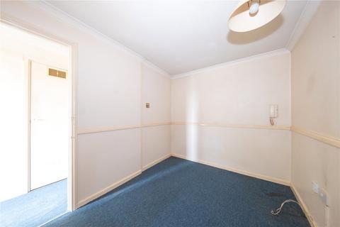 41, Dellfield Court Handcross Road, Luton, LU2 8JJ