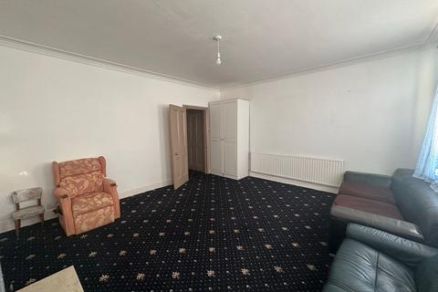 1 bedroom flat to rent, a Headstone Road, Harrow