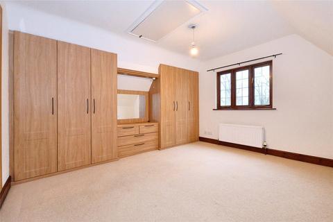 2 bedroom detached house to rent, High Street, Hatfield Broad Oak, Bishop's Stortford, Essex, CM22