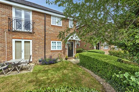 2 bedroom maisonette for sale, Minister Court, St. Albans AL2