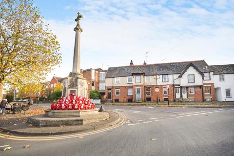 3 bedroom end of terrace house to rent, High Street, Essex CB10