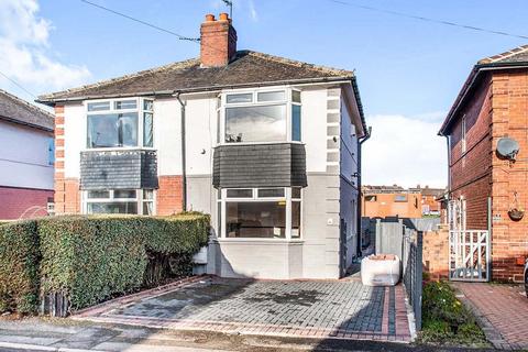 2 bedroom semi-detached house to rent, Charles Avenue, West Yorkshire LS9