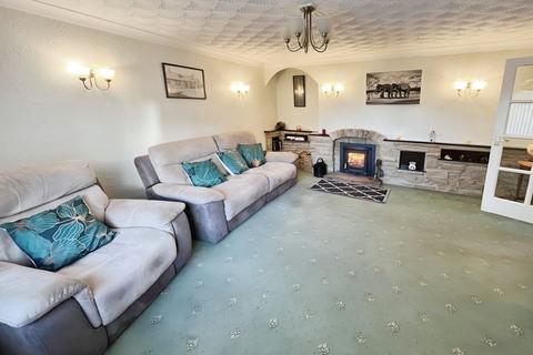 2 bedroom bungalow for sale, Longfield Road, Lincolnshire DN34