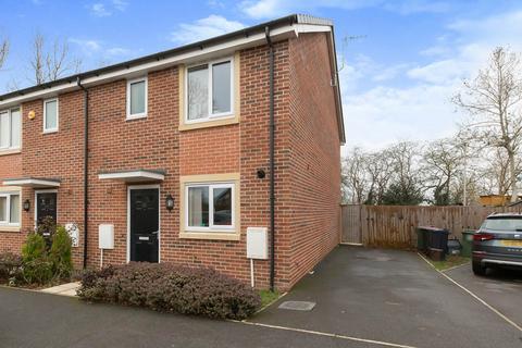 3 bedroom semi-detached house to rent, Pinewood Road, Cheshire CW7