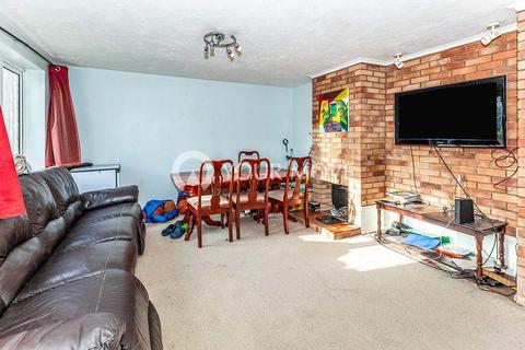 undefined, Caddy Close, Surrey TW20
