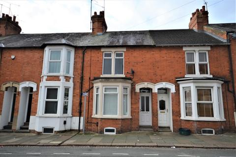 3 bedroom property to rent, Glasgow Street, Northampton NN5