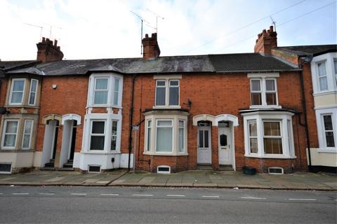 3 bedroom property to rent, Glasgow Street, Northampton NN5