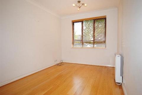 2 bedroom flat to rent, Hatfield Road, St Albans