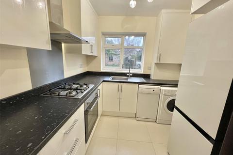 2 bedroom maisonette to rent, Hempstead Road, Hertfordshire WD17