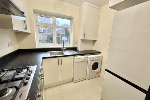 2 bedroom maisonette to rent, Hempstead Road, Hertfordshire WD17