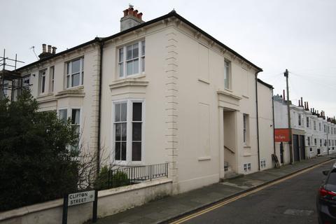 BUCKINGHAM PLACE, BRIGHTON