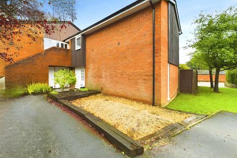 3 bedroom semi-detached house for sale, Greenham Wood, Berkshire RG12