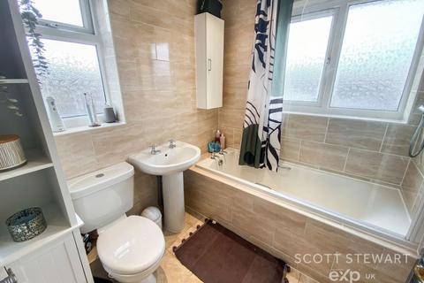 7 Barnfield Gardens, Coates, Peterborough, PE7 2DY