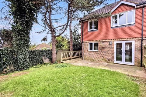 3 bedroom semi-detached house for sale, Rangemore Close, Eastbourne