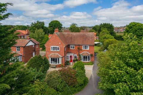 5 bedroom detached house for sale, Seamer Road, East Ayton, Scarborough, YO13 9HN