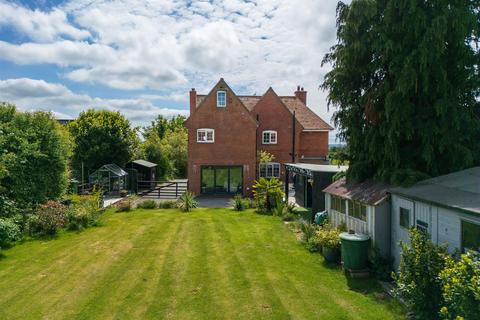 5 bedroom detached house for sale, Seamer Road, East Ayton, Scarborough, YO13 9HN