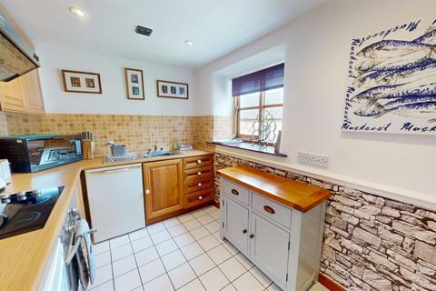 3 bedroom end of terrace house for sale, Kenegie Manor, Gulval, TR20 8YN