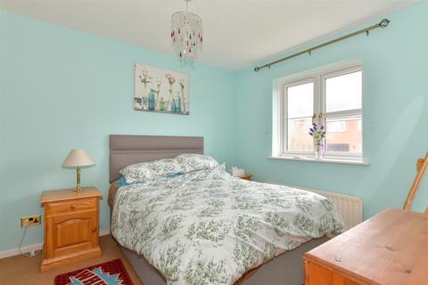 20 Condor Close, Warden, Sheerness, ME12 4LY