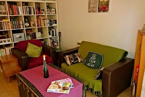 1 bedroom flat for sale, Deals Gateway, London SE13