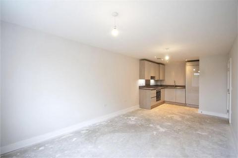 1 bedroom flat for sale, Bathurst Walk, Richings Park SL0