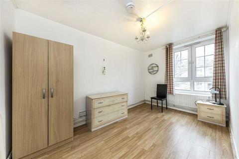 3 bedroom flat for sale, Prusom Street, London E1W