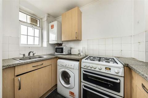 3 bedroom flat for sale, Prusom Street, London E1W