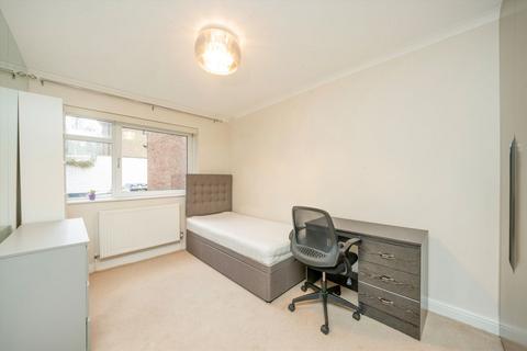 2 bedroom flat to rent, Acol Road, London NW6