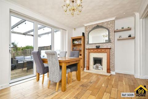 3 bedroom semi-detached house to rent, St. Whytes Road, Bristol, Avon, BS4