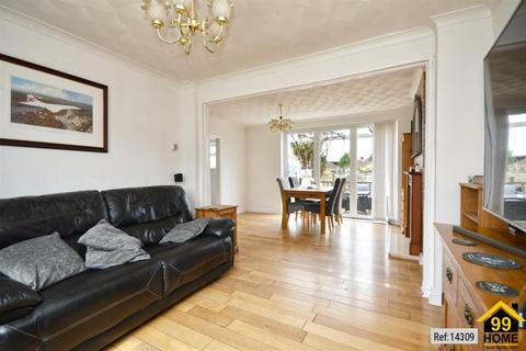 3 bedroom semi-detached house to rent, St. Whytes Road, Bristol, Avon, BS4