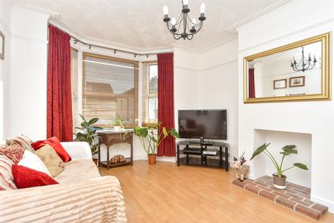 5 bedroom end of terrace house for sale, Rochester Street, Chatham, Kent