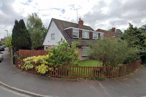 3 bedroom semi-detached house to rent, Alwoodley, Leeds LS17