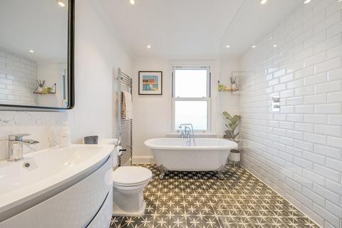 20 Cecil Road, London, SW19 1JT