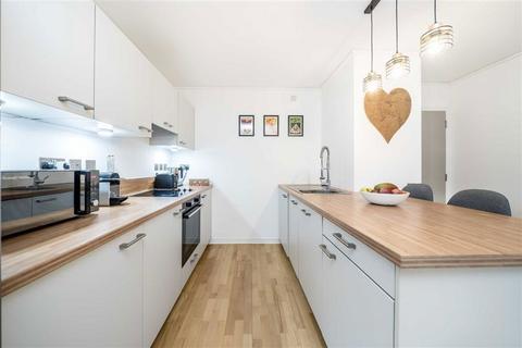 2 bedroom flat for sale, John Harrison Way, London SE10