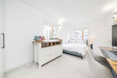 2 bedroom flat for sale, John Harrison Way, London SE10