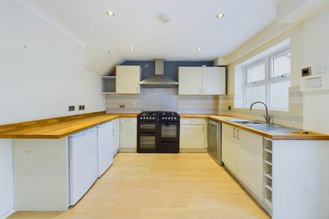 3 bedroom detached house for sale, Stubble Hill, Aylesbury HP19