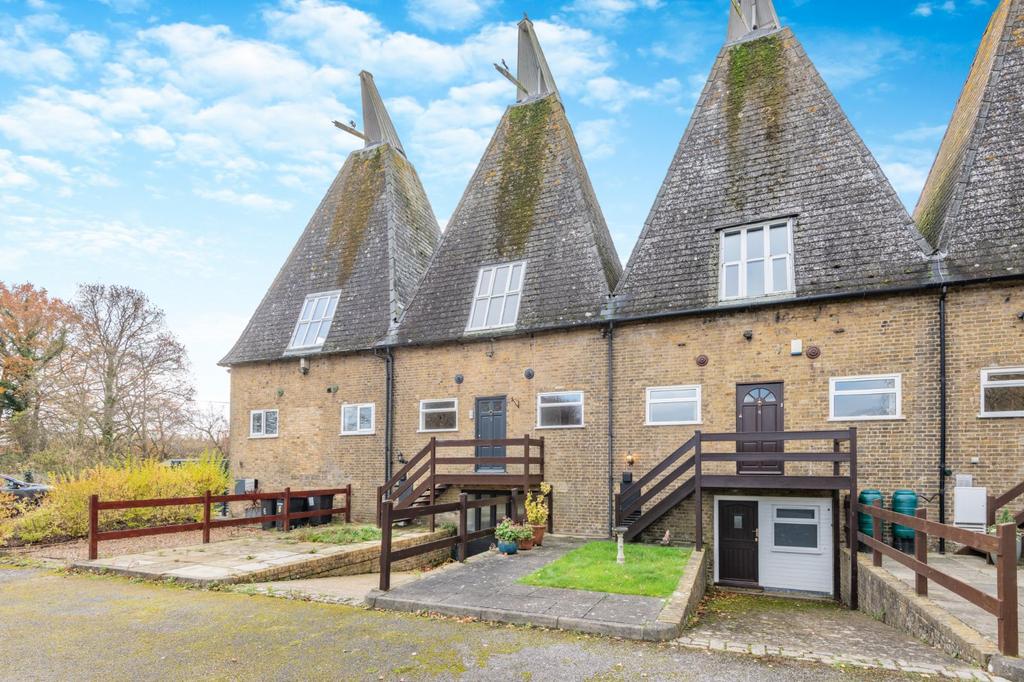5 Denstead Oast