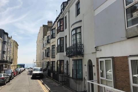 Studio to rent, Burlington Street, Brighton BN2 1AU