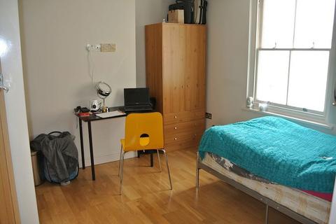 Studio to rent, Burlington Street, Brighton BN2 1AU