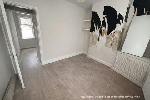 2 bedroom terraced house for sale, Dudley Road, Grantham, NG31
