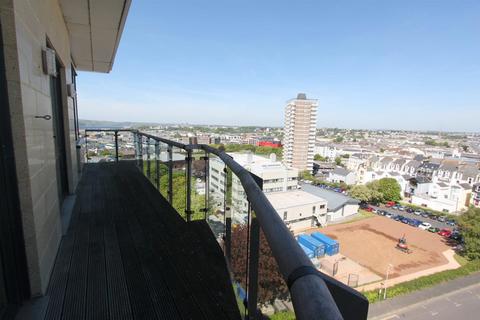 2 bedroom apartment to rent, The Azure, The Hoe PL1