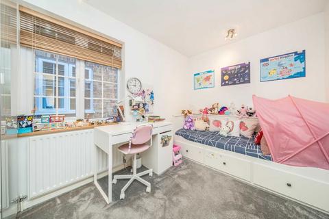 2 bedroom maisonette for sale, Grove Road, Surbiton KT6