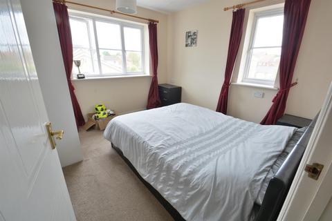 2 bedroom apartment for sale, Yew Court, Hibiscus Crescent, Andover