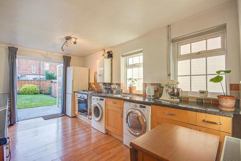 3 bedroom terraced house for sale, Edwy Parade, Gloucester, GL1