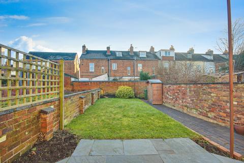 9 Edwy Parade, Gloucester, GL1 2QH