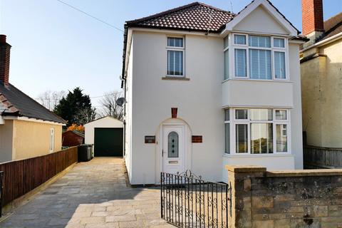 4 bedroom detached house for sale, Oxford Road, Calne